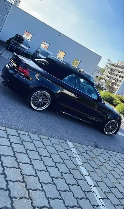 BMW 1 Series 2009 photo 2
