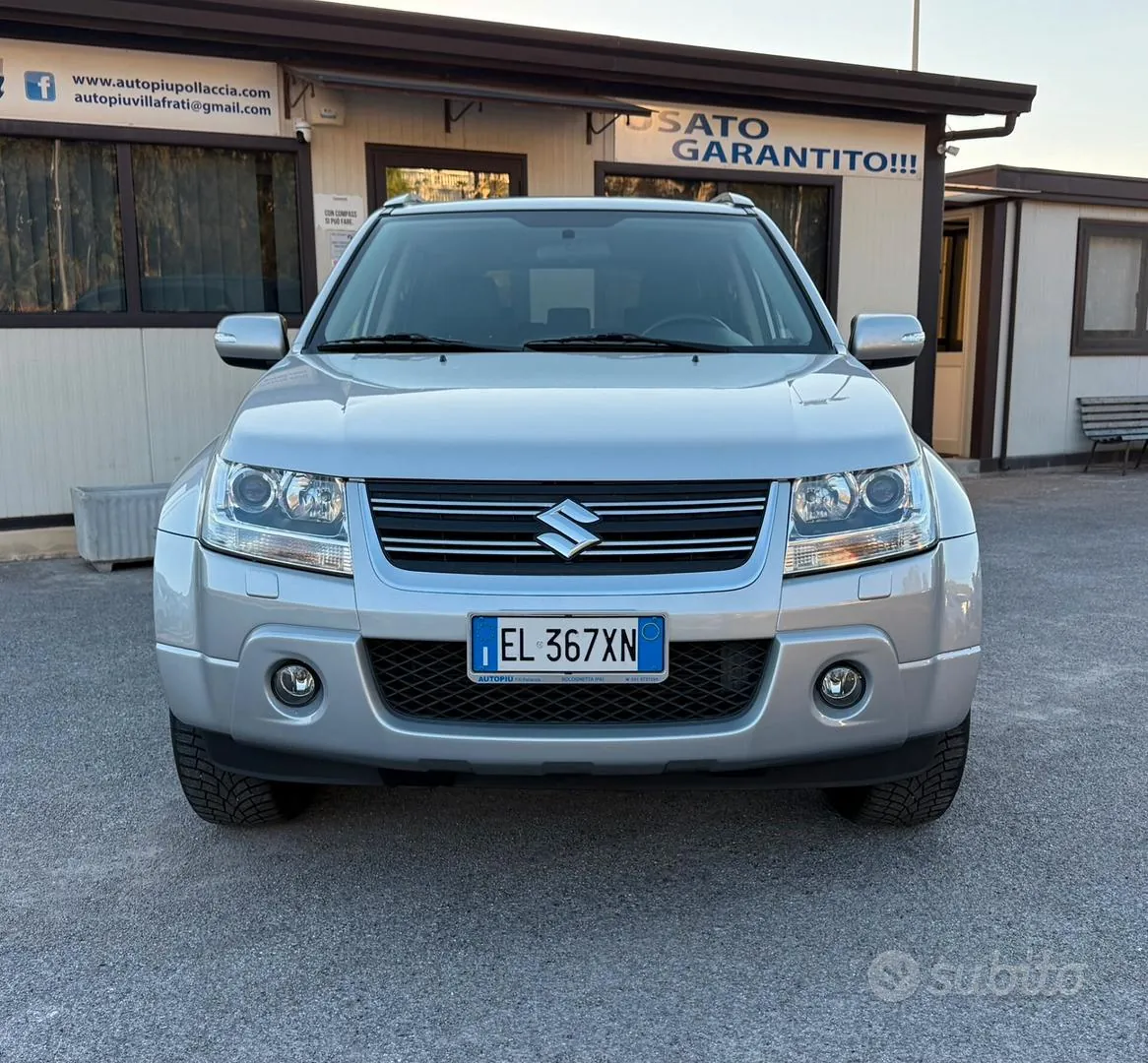 Suzuki Grand Vitara 2012 photo 2
