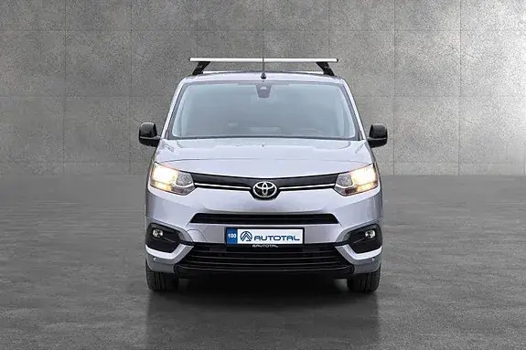 Toyota Proace City 2023 photo 2
