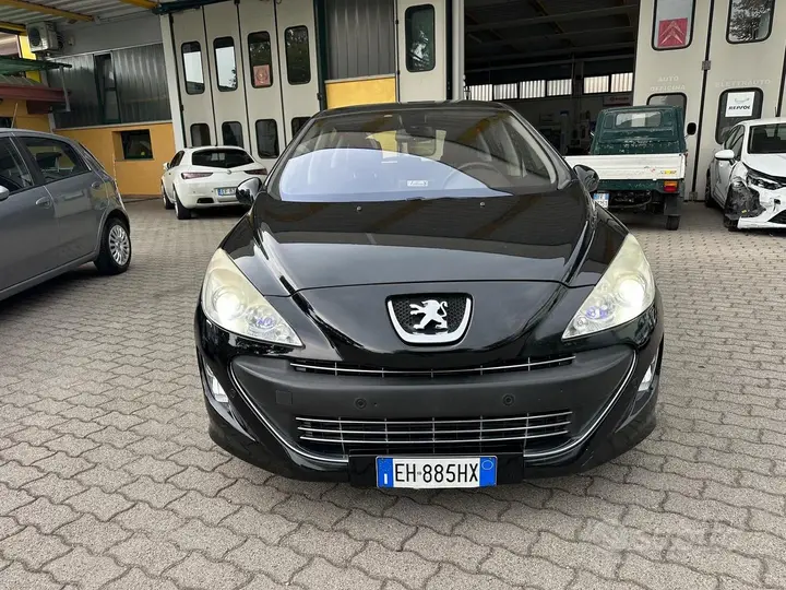Peugeot 308 2011 photo 3