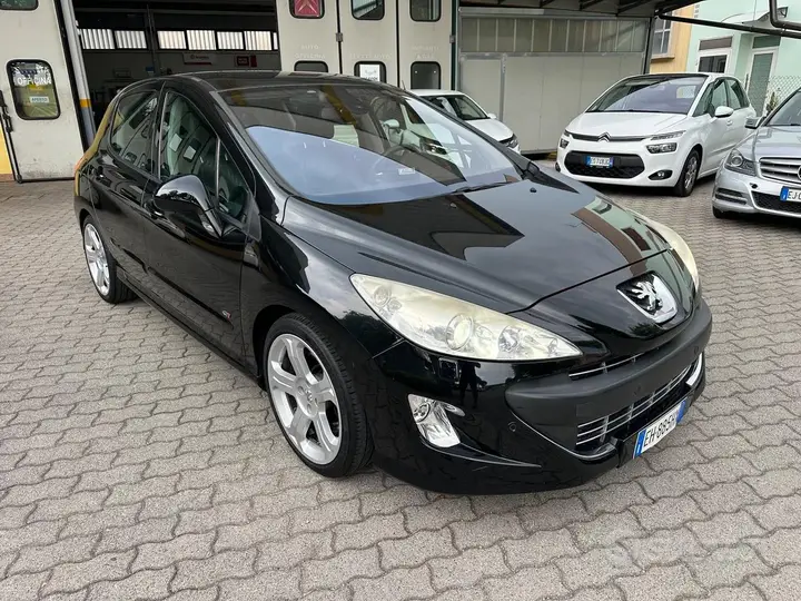 Peugeot 308 2011 photo 2