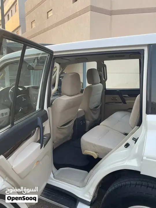 Mitsubishi Pajero 2013 photo 4