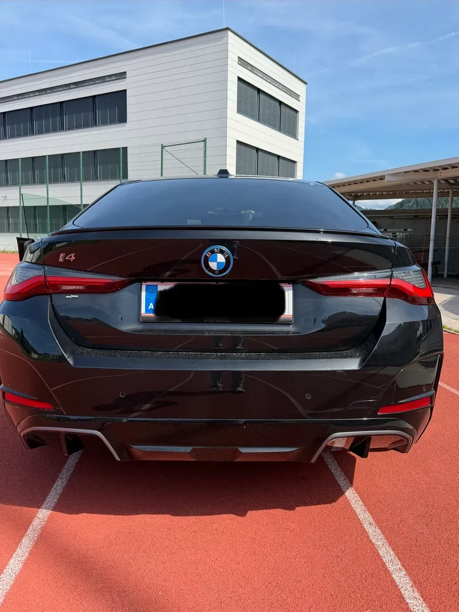 BMW I4 2024 photo 2