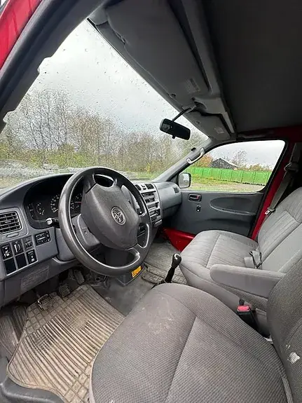 Toyota Hiace 2007 photo 5