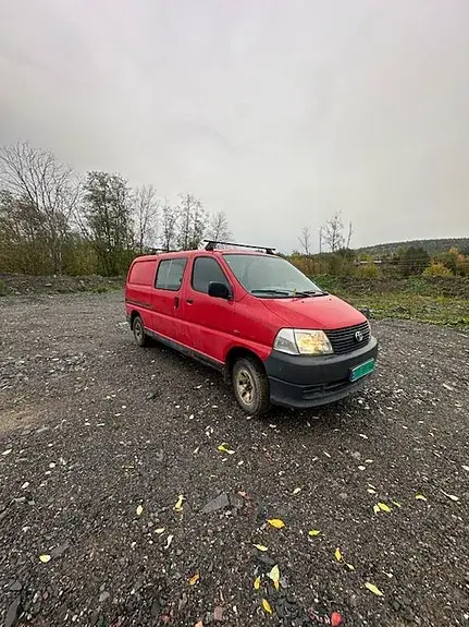 Toyota Hiace 2007 photo 2