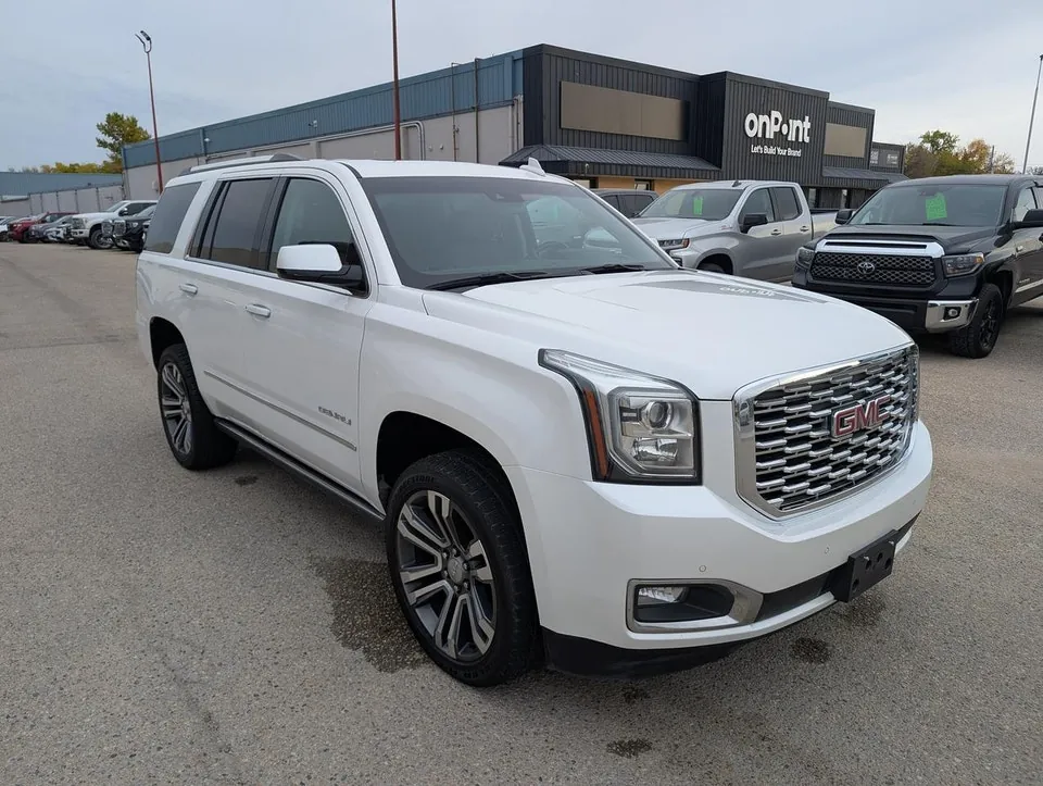 GMC Yukon 2018 photo 2