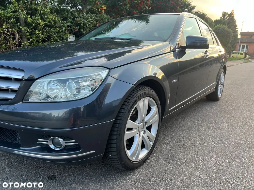 Mercedes-Benz C-Class 2009 photo 3