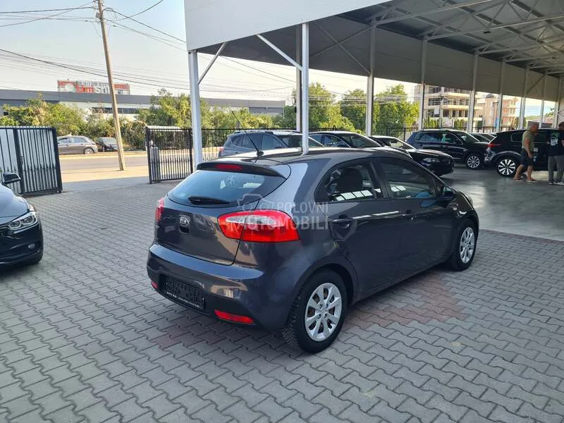 Kia Rio 2014 photo 3