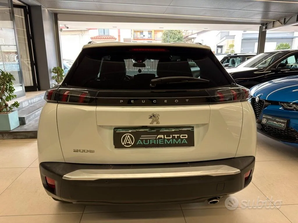 Peugeot 2008 2022 photo 5