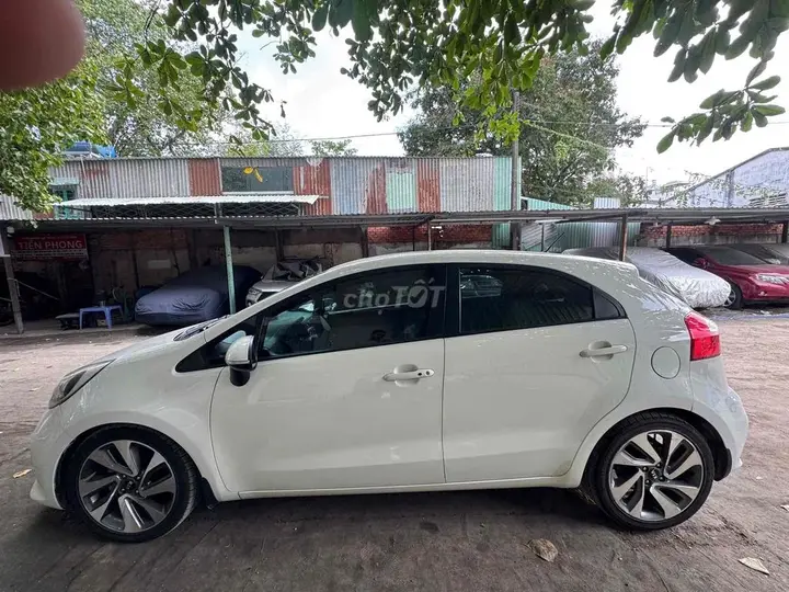 Kia Rio photo 2