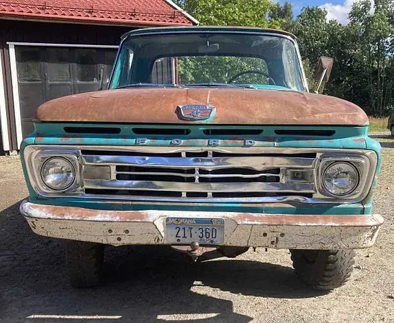 Ford F-100 1962 photo 2