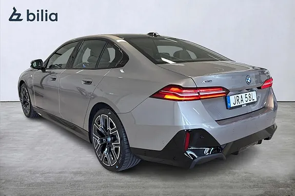 BMW 550E 2024 photo 2