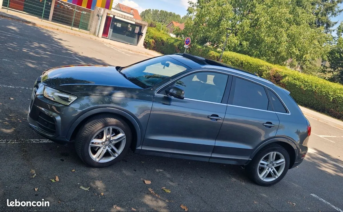 Audi Q3 2015 photo 2