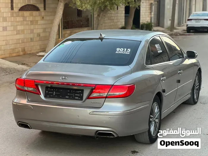 Hyundai Azera 2010 photo 2