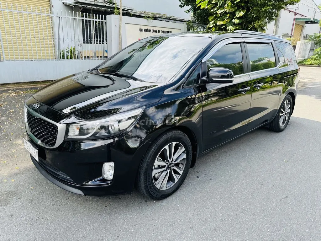 Kia Sedona 2018 photo 2