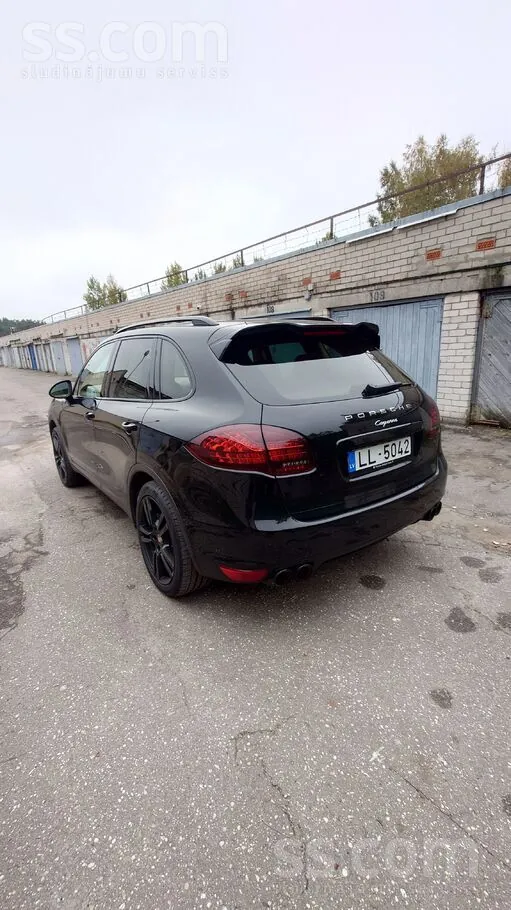 Porsche Cayenne 2012 photo 5