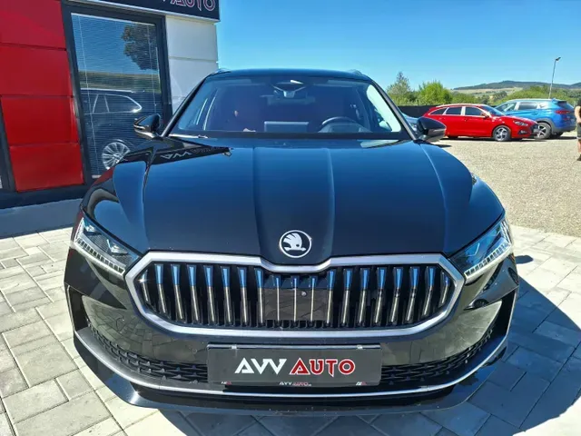 Skoda Superb Combi 2024 photo 2