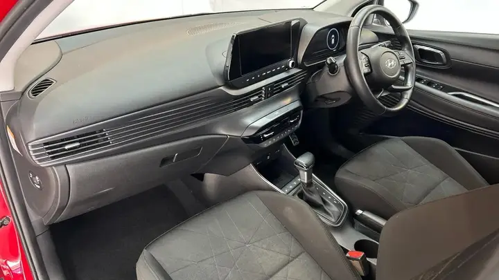 Hyundai Bayon 2023 photo 2