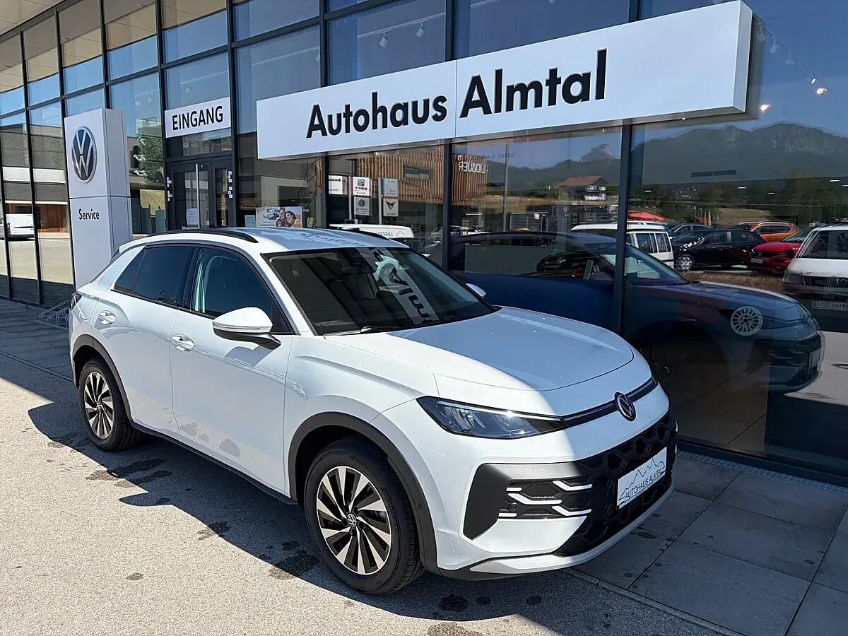 Volkswagen T-Roc 2026 photo 2