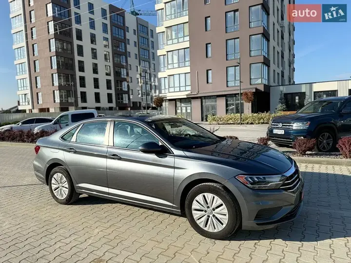 Volkswagen Jetta 2019 photo 2