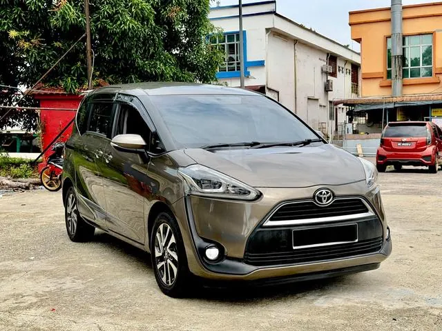 Toyota Sienta