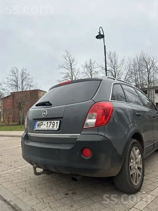 Opel Antara 2011 photo 3