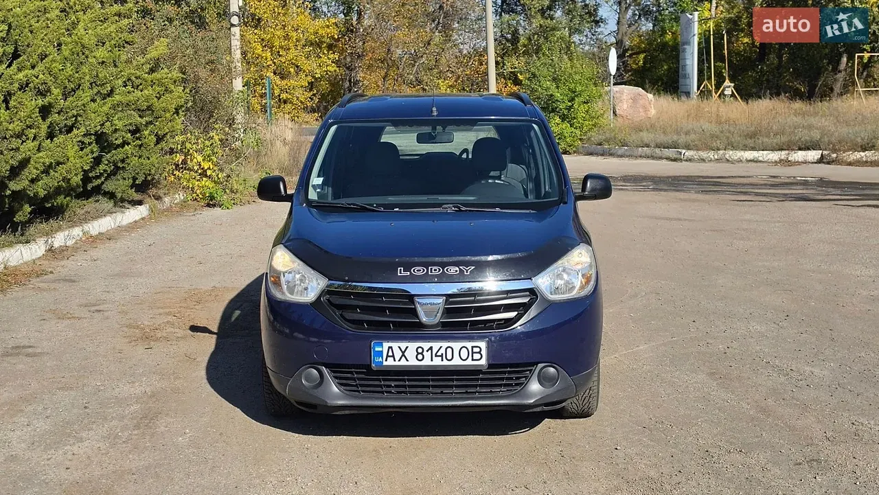 Dacia Lodgy 2014 photo 3