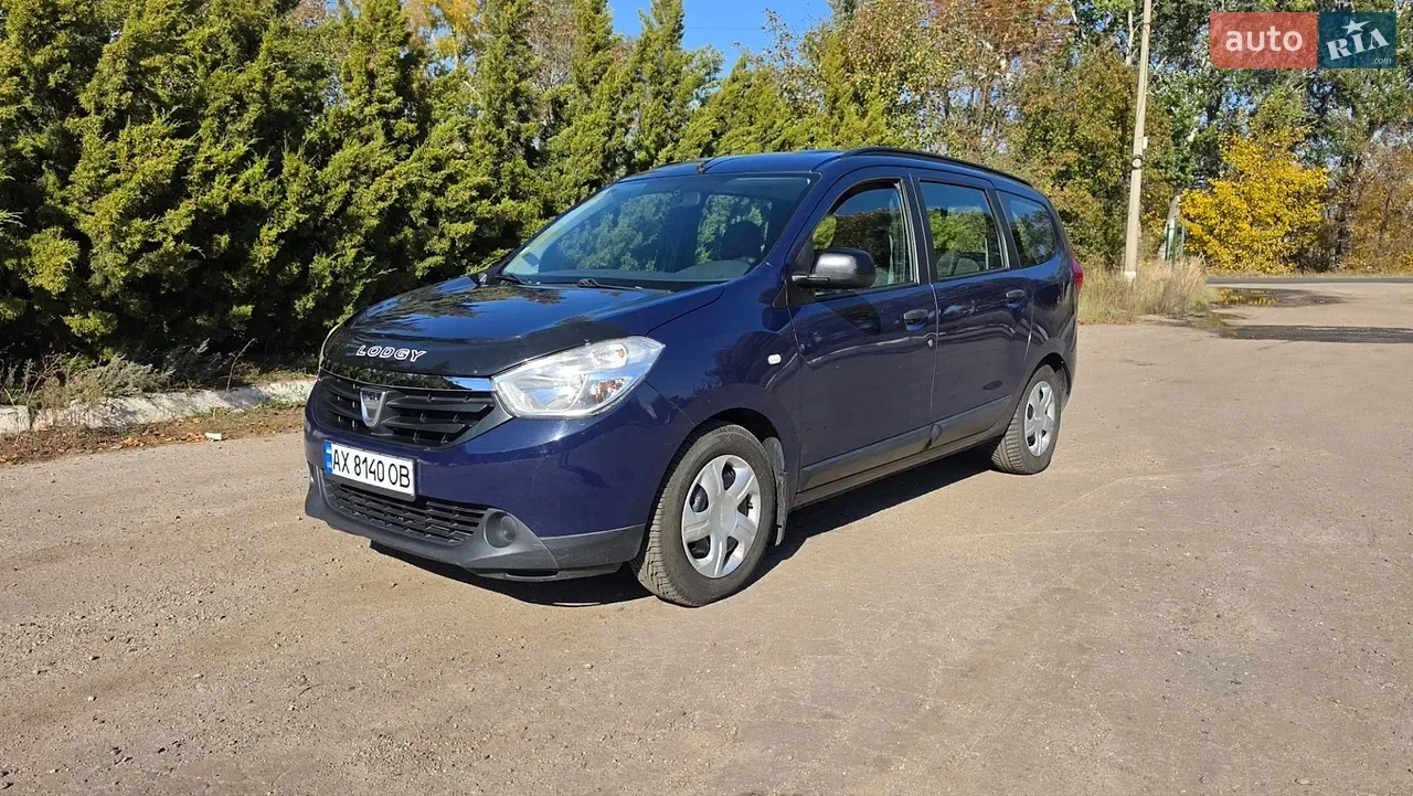 Dacia Lodgy 2014 photo 2