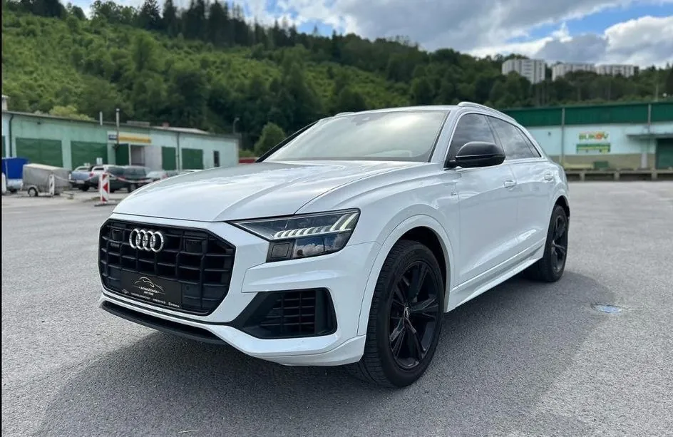 Audi Q8