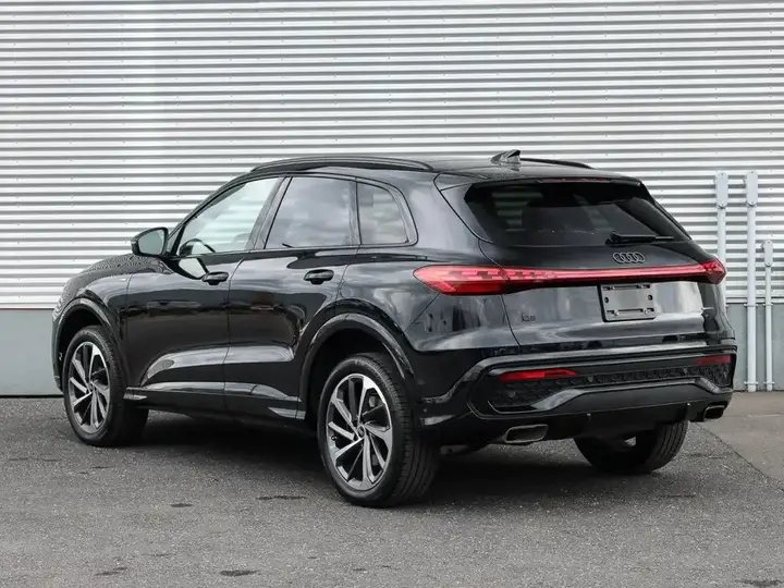 Audi Q5 2025 photo 4