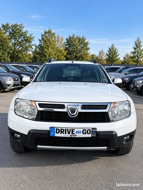 Dacia Duster 2012 photo 4