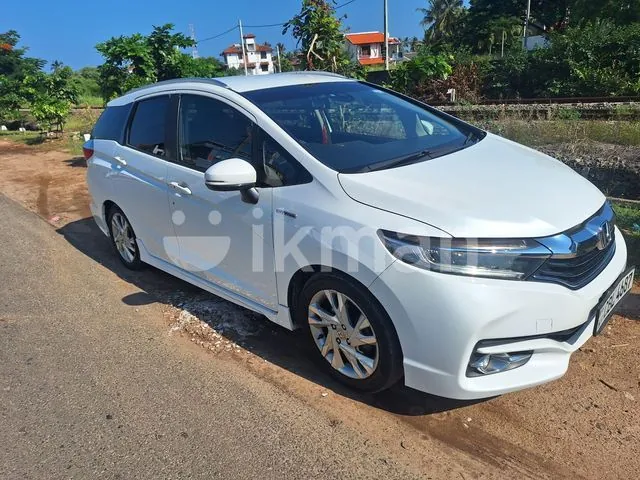 Honda Fit Shuttle 2015 photo 2