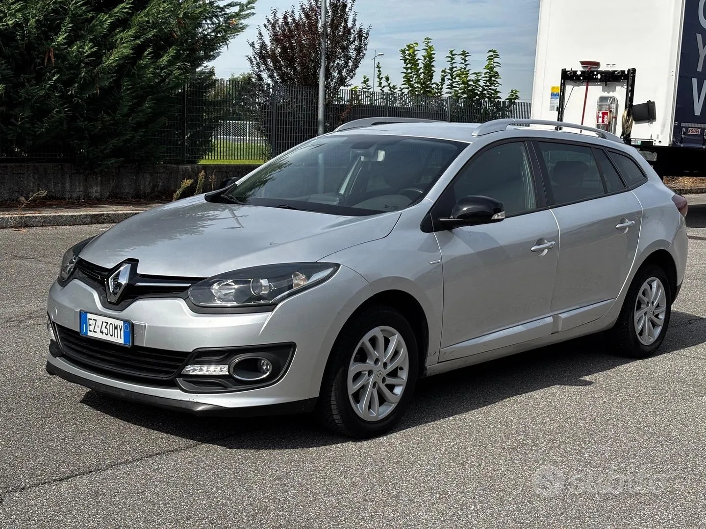 Renault Megane 2015 photo 2