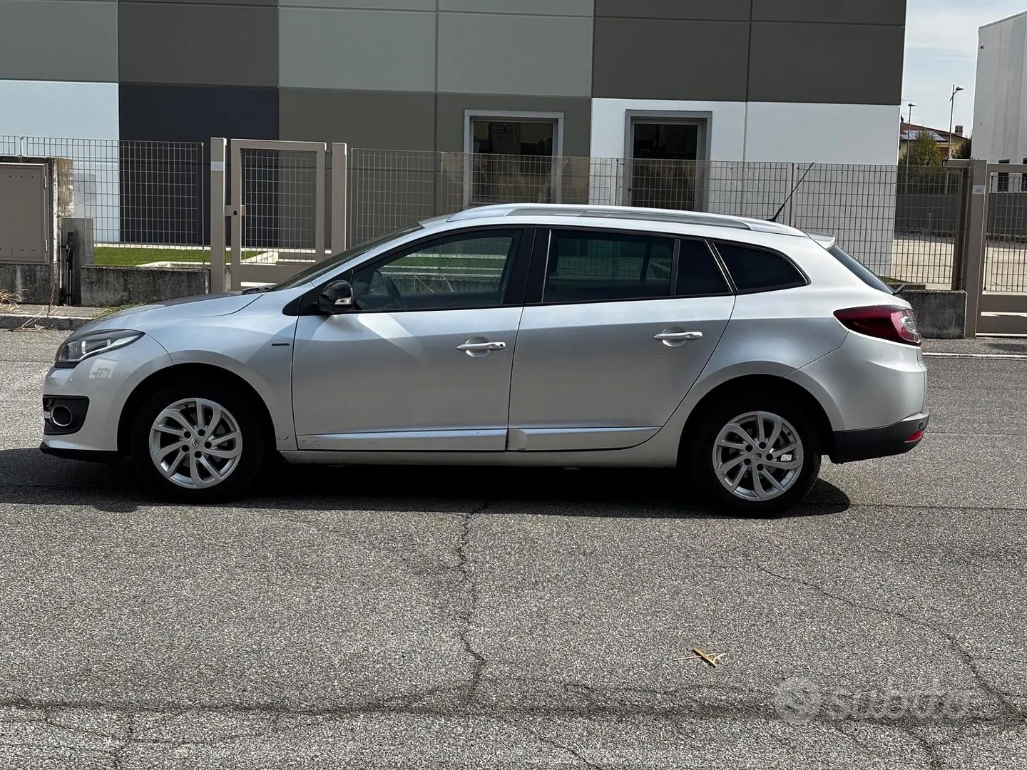 Renault Megane 2015 photo 4