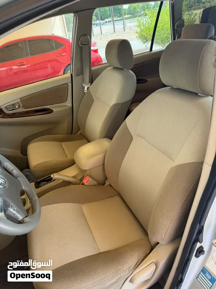 Toyota Innova 2013 photo 4