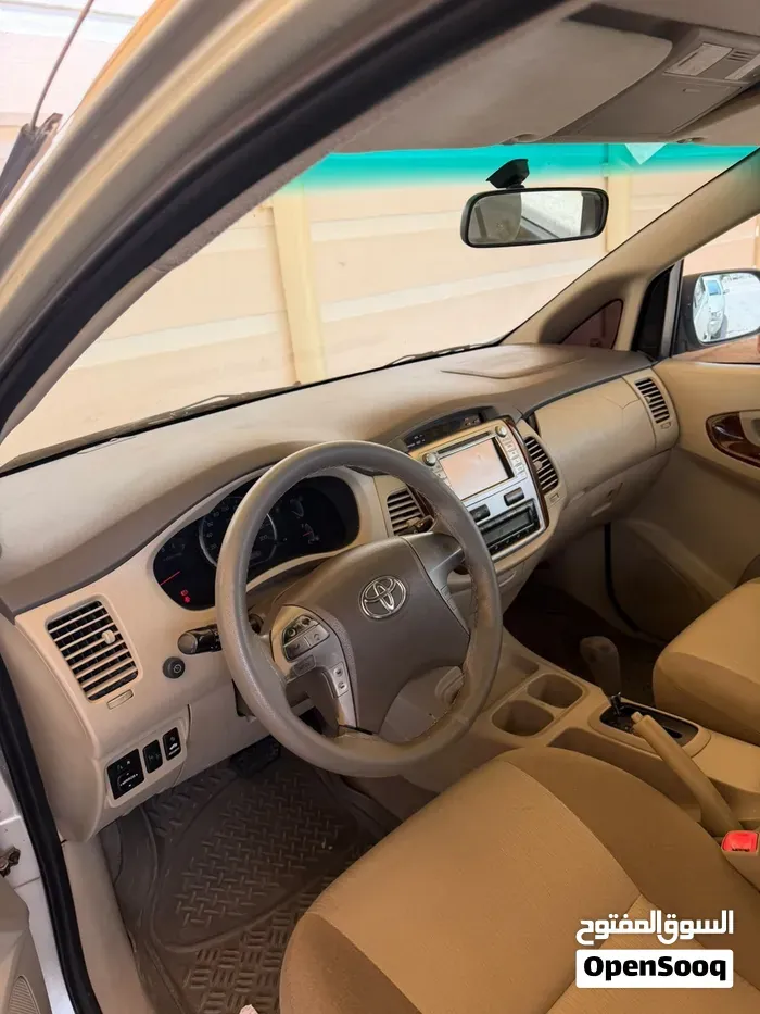 Toyota Innova 2013 photo 3