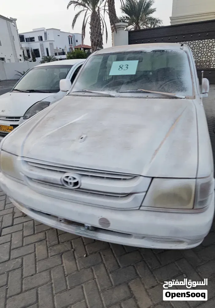 Toyota Hilux 2002 photo 2