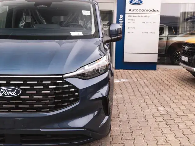 Ford Tourneo Custom 2026 photo 3