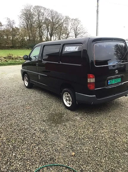 Toyota Hiace 2008 photo 5