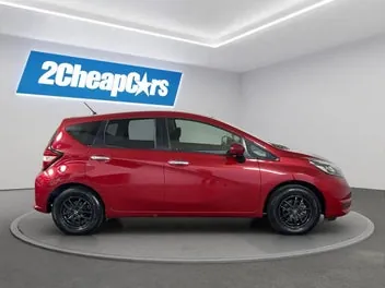 Nissan Note 2018 photo 5
