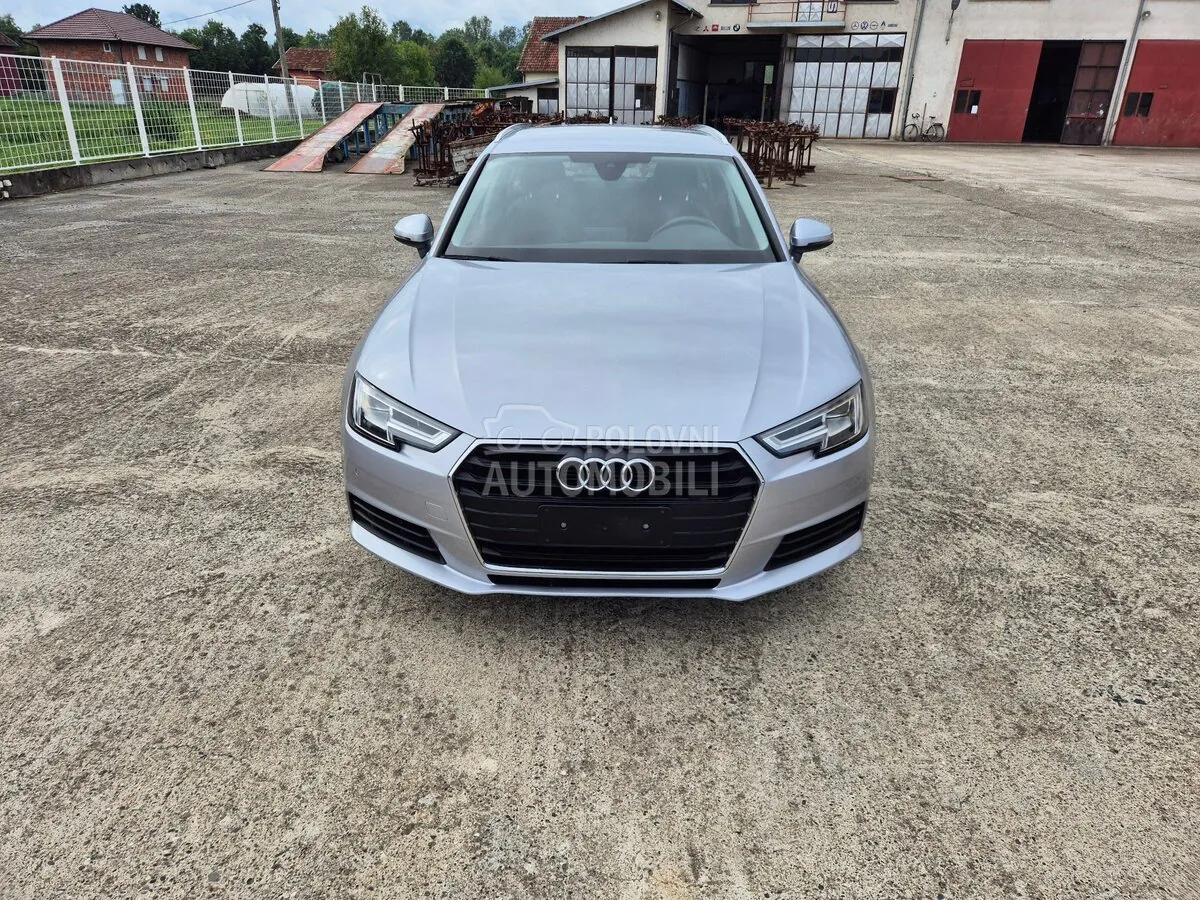 Audi A4 2018 photo 2