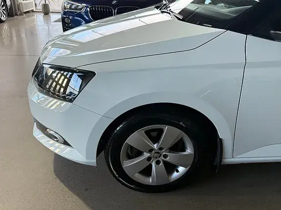 Skoda Fabia 2017 photo 4
