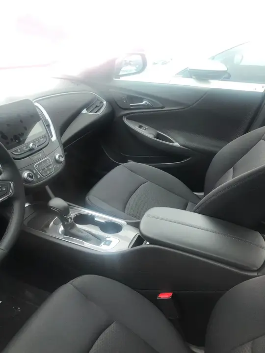 Chevrolet Malibu 2023 photo 5