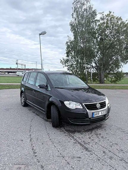 Volkswagen Touran 2009 photo 5