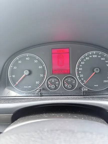 Volkswagen Touran 2009 photo 4