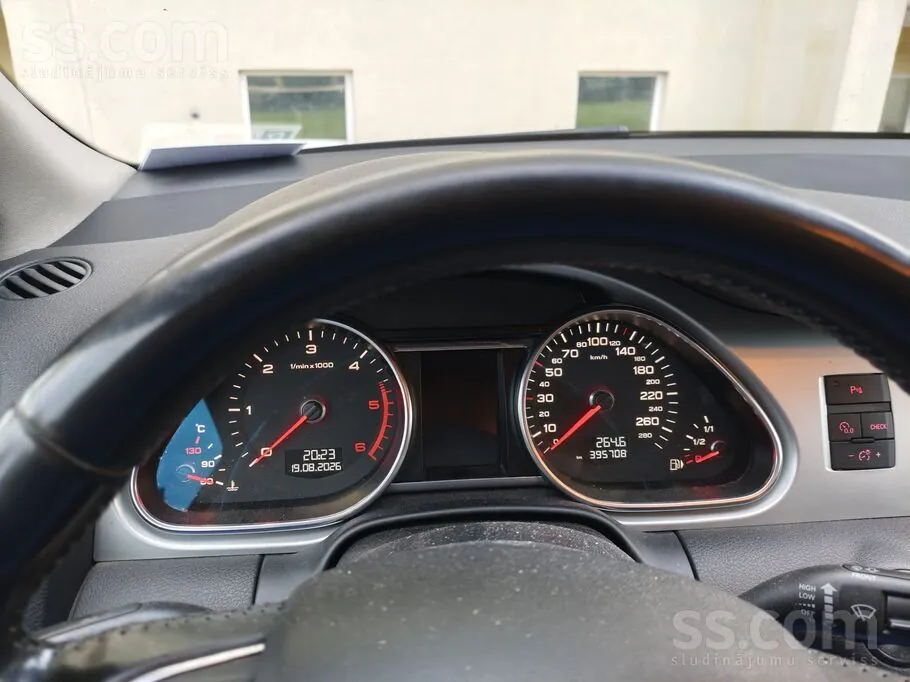 Audi Q7 2011 photo 3