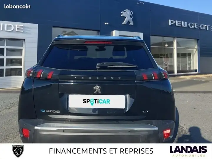 Peugeot E-2008 2023 photo 5