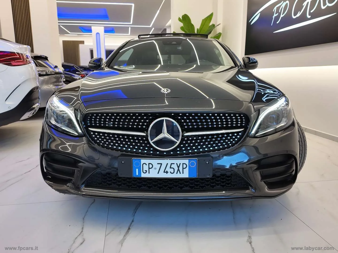 Mercedes-Benz C 300 2020 photo 2