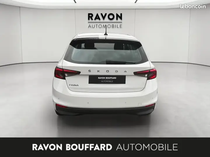 Skoda Fabia 2023 photo 4