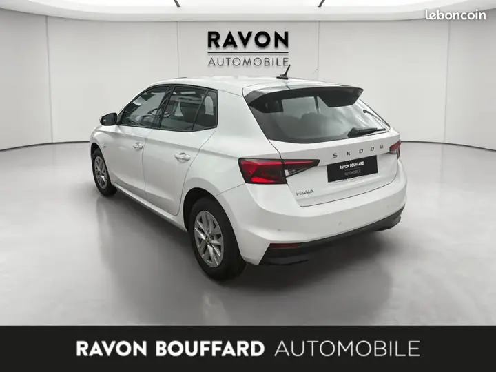 Skoda Fabia 2023 photo 3